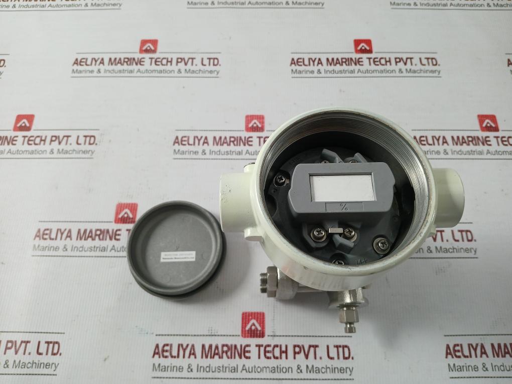 Yamatake-11-42-Vdc-Differential-Pressure-Transmitter-Jtg940A-1E1A2-cxxx1-t1-209086-6