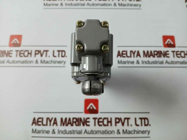 Yamatake-honeywell 1Ls-j94 Compact Limit Switch M-115-11 10A 120/240/480 Vac