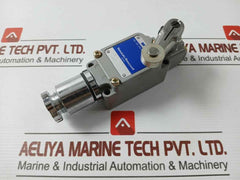 Yamatake-honeywell 1Ls-j94 Compact Limit Switch M-115-11 10A 120/240/480 Vac