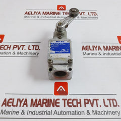 Yamatake-honeywell 1Ls3-j Limit Switch 10A-125 250-480Vac 1/2 Hp