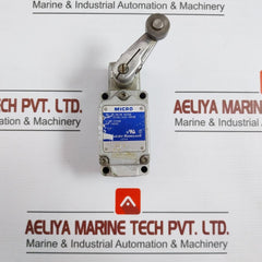 Yamatake-honeywell 1Ls3-j Limit Switch 10A-125 250-480Vac 1/2 Hp