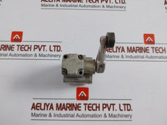 Yamatake-honeywell 1Ls3-j Limit Switch 10A-125 250-480Vac 1/2 Hp