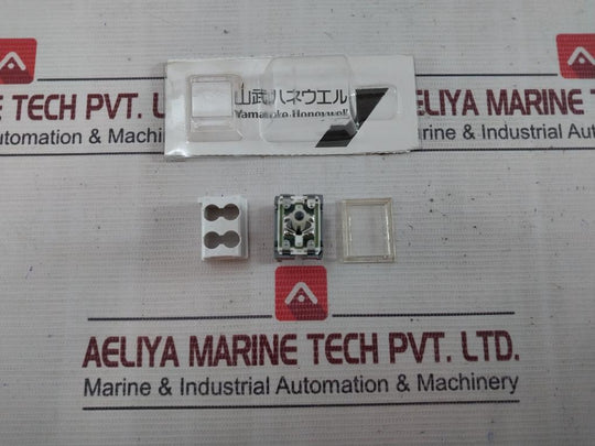 Yamatake-honeywell 2T-l Cp24 Push Button Switch 9748K