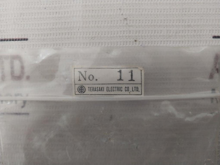 Yamatake-honeywell 2T-l Cp24 Push Button Switch 9748K