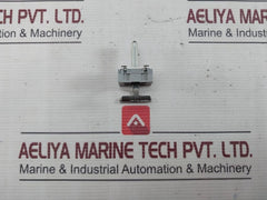 Yamatake-honeywell 2T-l Cp24 Push Button Switch 9748K