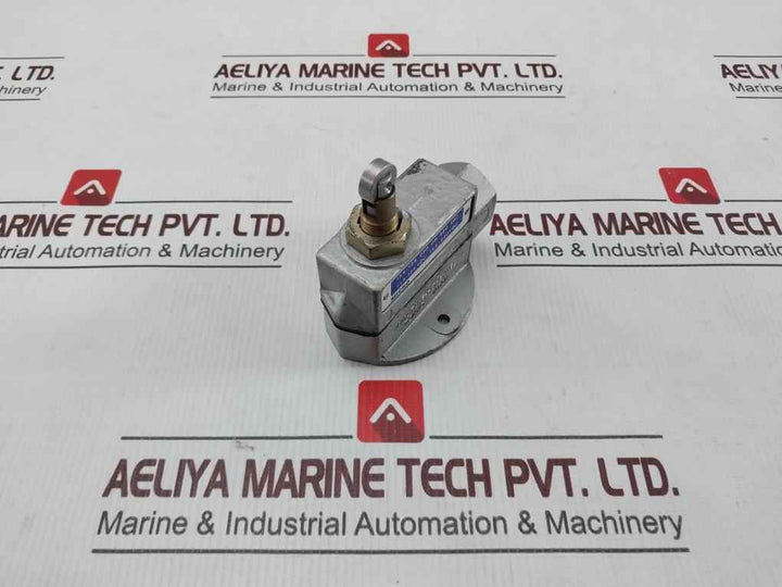 Yamatake-honeywell Bzv6-2Rq8-j Micro Limit Switch