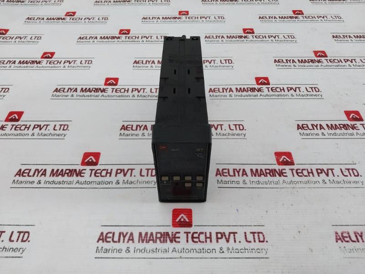 Yamatake-honeywell Cosmopak Se90 Controller Se90Bcp0100 200/220V 50-60Hz