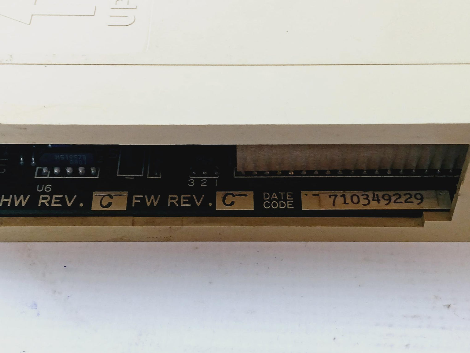 Yamatake-honeywell J-aom10/J-a0M10 Analog Output Module 24Vdc 480Ma Hw/Fw Rev: C