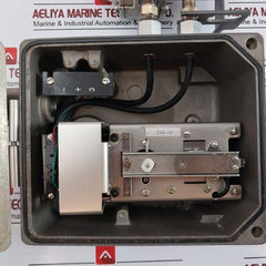 Yamatake-honeywell Kz03-1A Air Regulator 9.9 Kgf/Cm2 140 Psi
