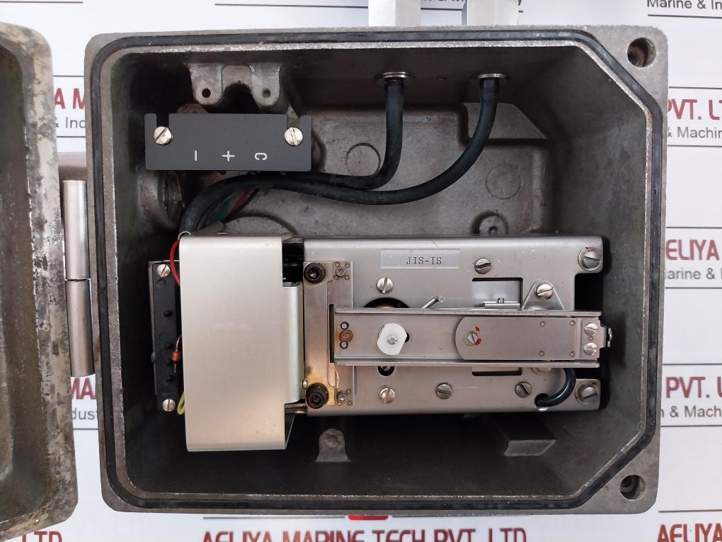 Yamatake-honeywell Kz03-2A Air Regulator Forc Vpr Flow Control 0-85 Psi