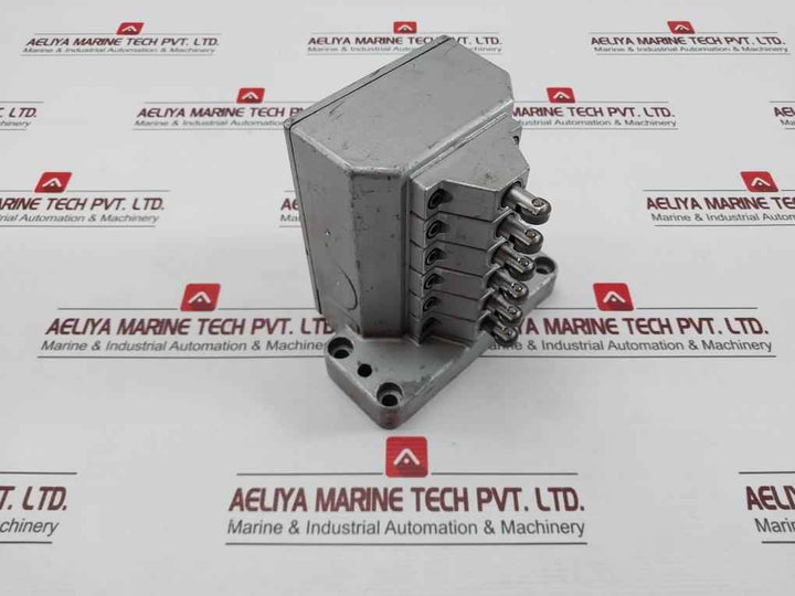 Yamatake-honeywell Ldz-5611 Micro Switch 250Vac