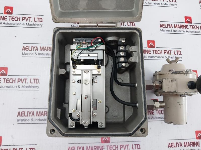 Yamatake-honeywell N0x110-ow-7 I/p Transducer Air Regulator 4-20ma