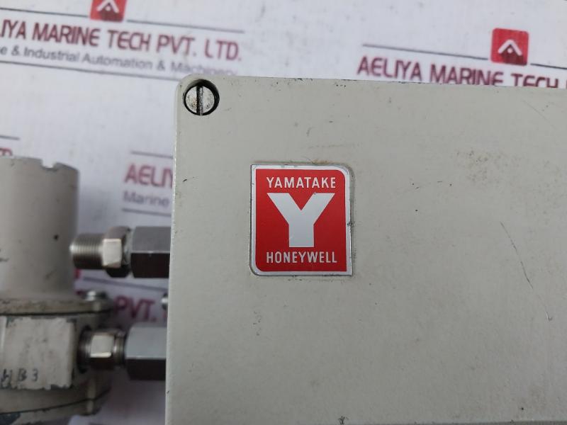 Yamatake-honeywell N0x110-ow-7 I/p Transducer Air Regulator 4-20ma