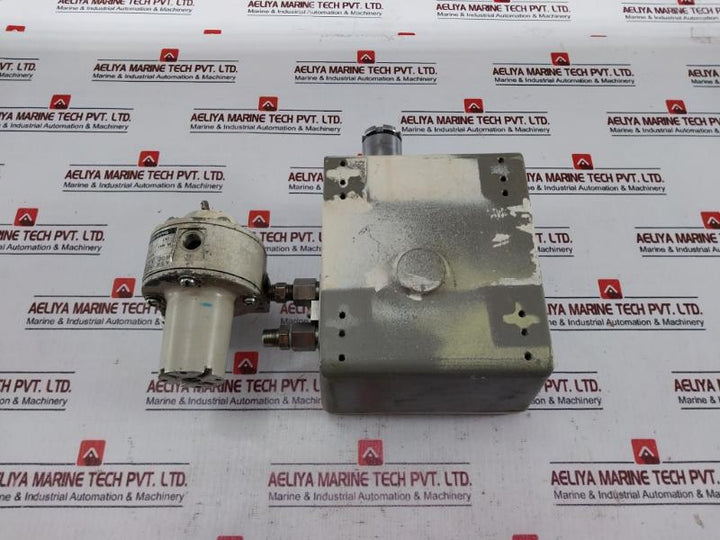 Yamatake-honeywell Nox110-ow-7 I/p Transducer Air Regulator, 0.2~1.0 Kg/cm2