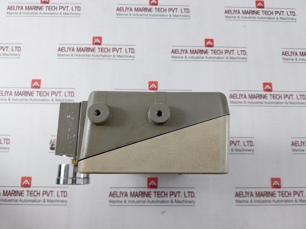 Yamatake-honeywell Nueb93-wa1S-x Flow Controller R4644831012 0.2-1 Kg/Cm2