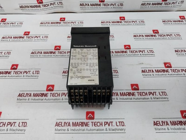 Yamatake-honeywell Sdc200 Digital Temperature Controller Sdc2005Gf38A00001 X9208