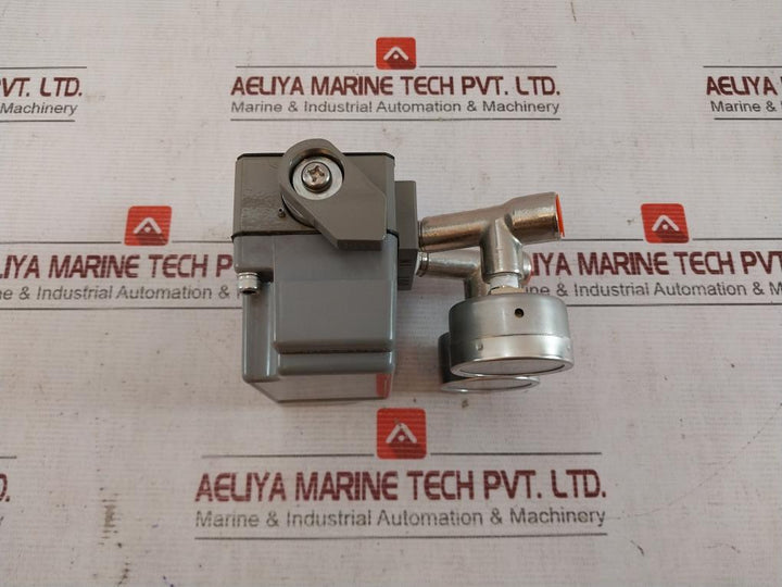 Yamatake-honeywell Vr-3,3.5K Flow Control Valve Positioner 0 To 6Kgf/Cm2