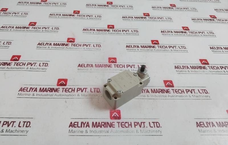 Yamatake 1Ls1-jk Limit Switch 0912P