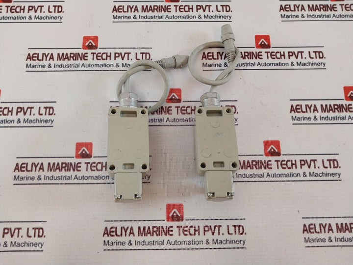 Yamatake Corporation/Azbil 1Ls-j550Ec-pd03 Limit Switch
