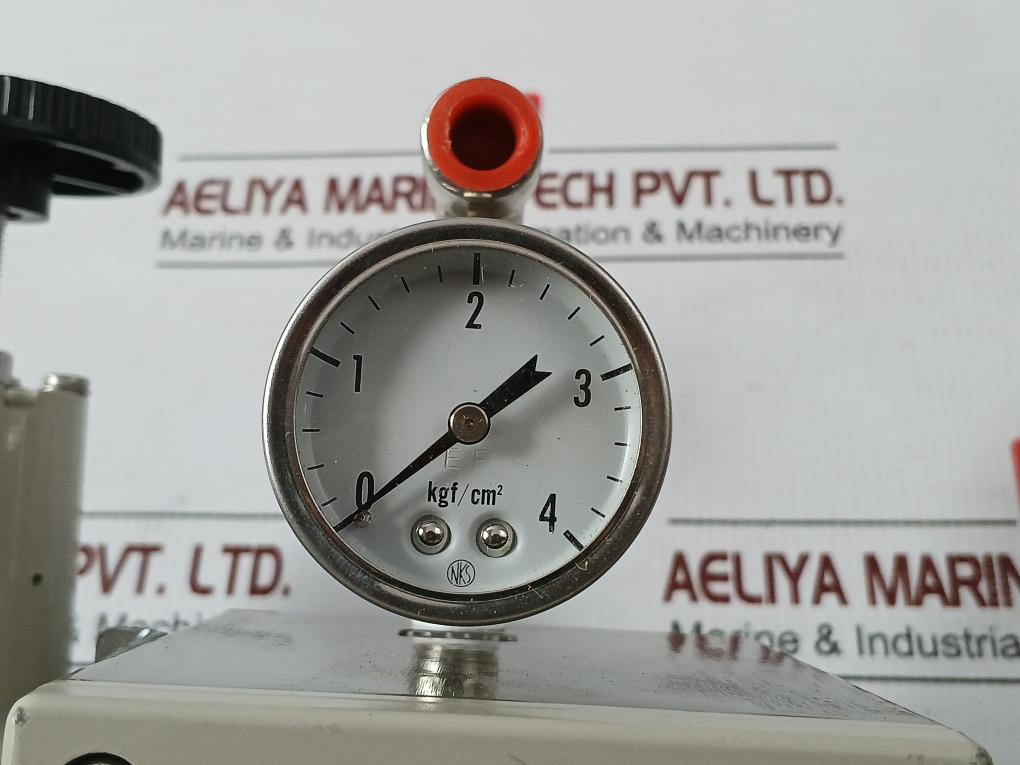 Yamatake E/P Pneumatic Valve Positioner 0 To 4Kgf/Cm2 Hep 17-12Blry5Rgsd-x1-x