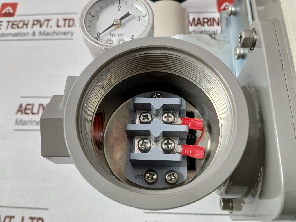 Yamatake E/P Pneumatic Valve Positioner 0 To 4Kgf/Cm2 Hep 17-12Blry5Rgsd-x1-x