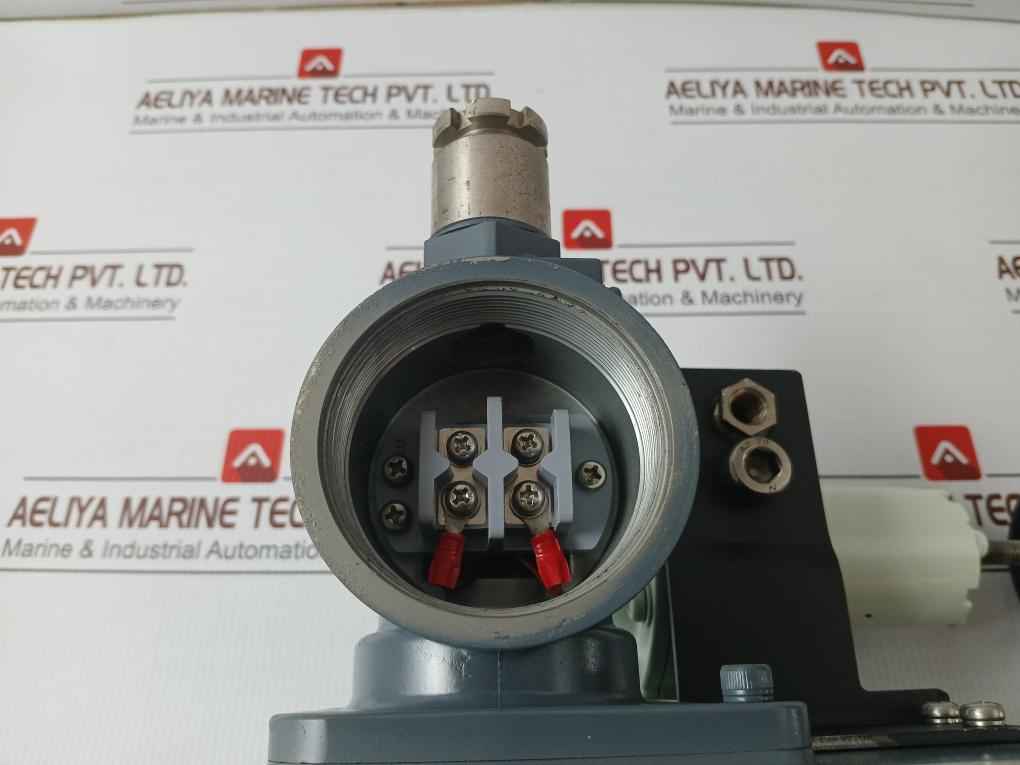 Yamatake Hep 17-13Bldy6Rgsr-c1-x Valve Positioner Air Regulator 4-20 Madc 400Kpa