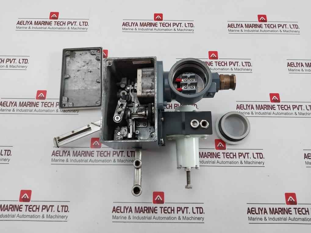 Yamatake Hep 17-13bldy6rgsr-x1-x Valve Positioner Air Regulator 400kpa Kz03-2a