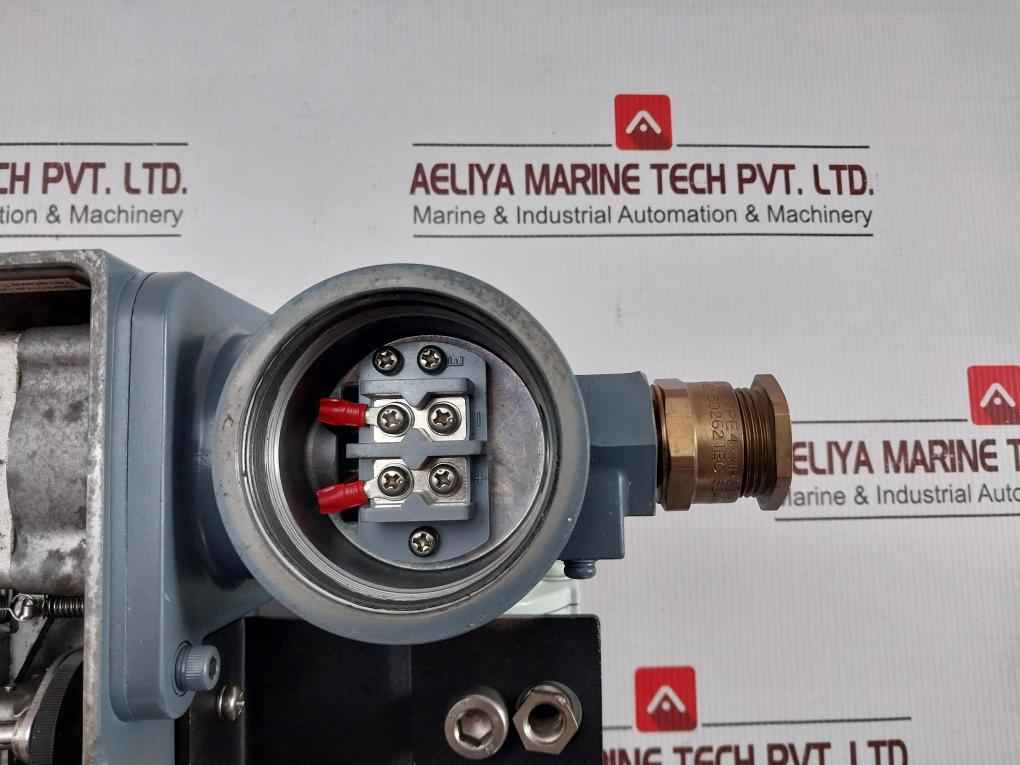 Yamatake Hep 17-13bldy6rgsr-x1-x Valve Positioner Air Regulator 400kpa Kz03-2a