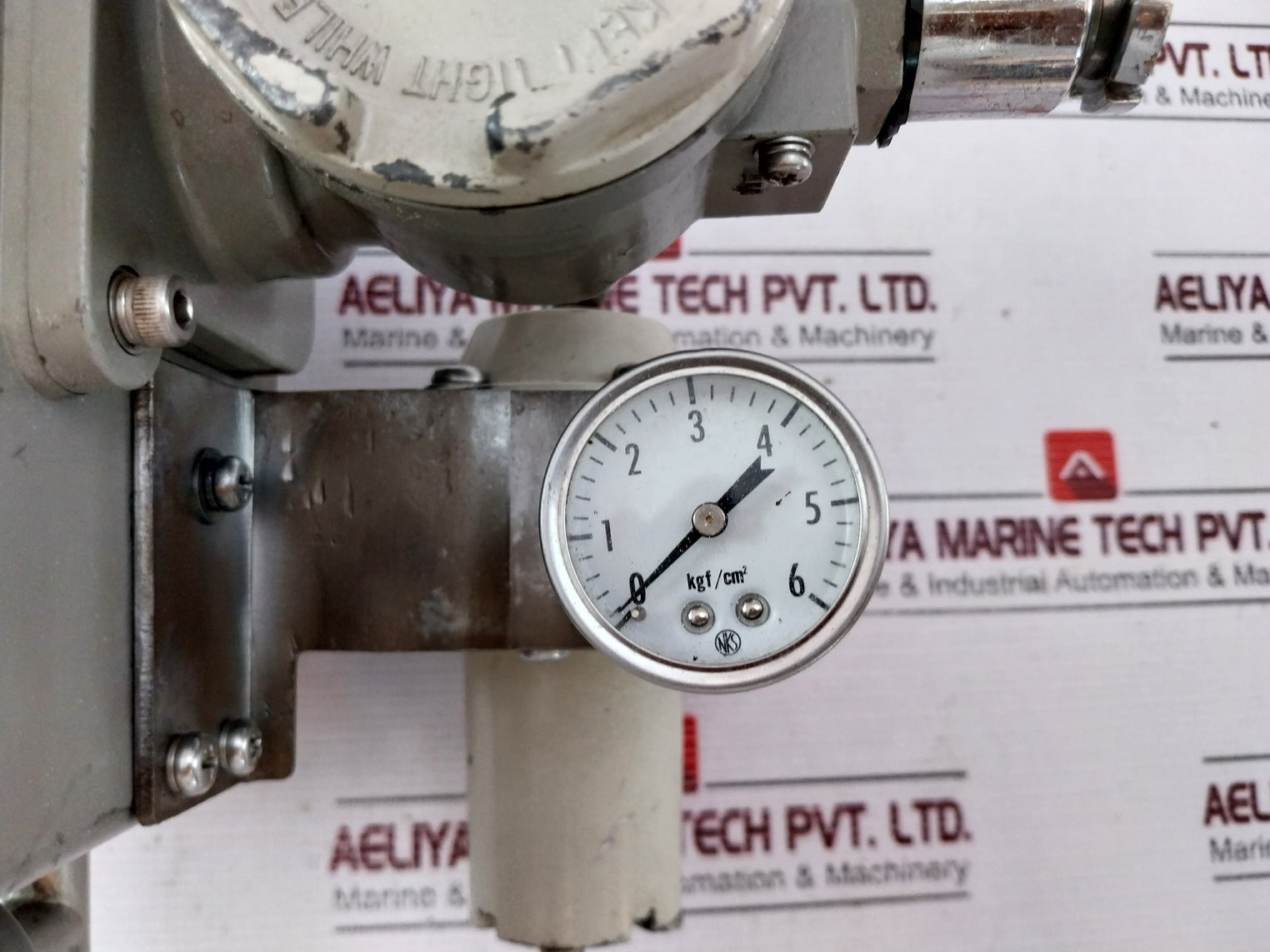 Yamatake Hep 17-43Bldy7Rgsr-c1-x Valve Positioner Air Regulator