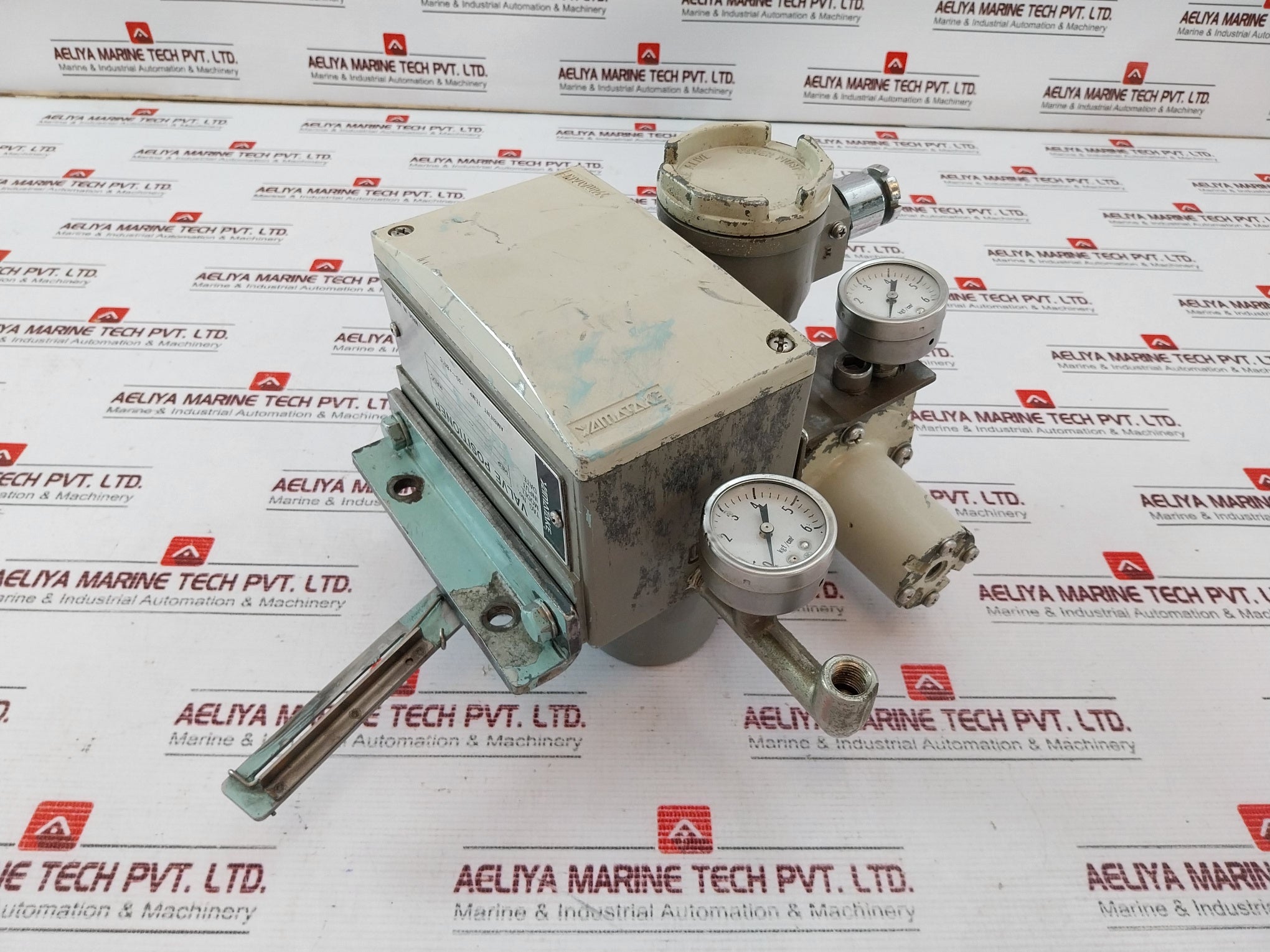 Yamatake Hep 17-43Bldy7Rgsr-c1-x Valve Positioner Air Regulator