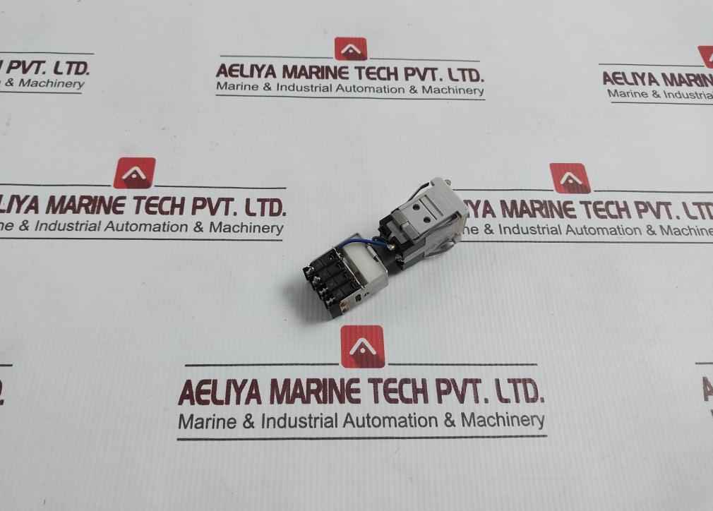 Yamatake Honeywell 2C5101 Micro Switch 2D33L-j,0044A