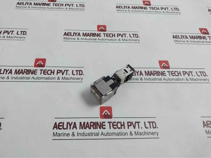 Yamatake Honeywell 2C5101 Micro Switch 2D33L-j,0044A