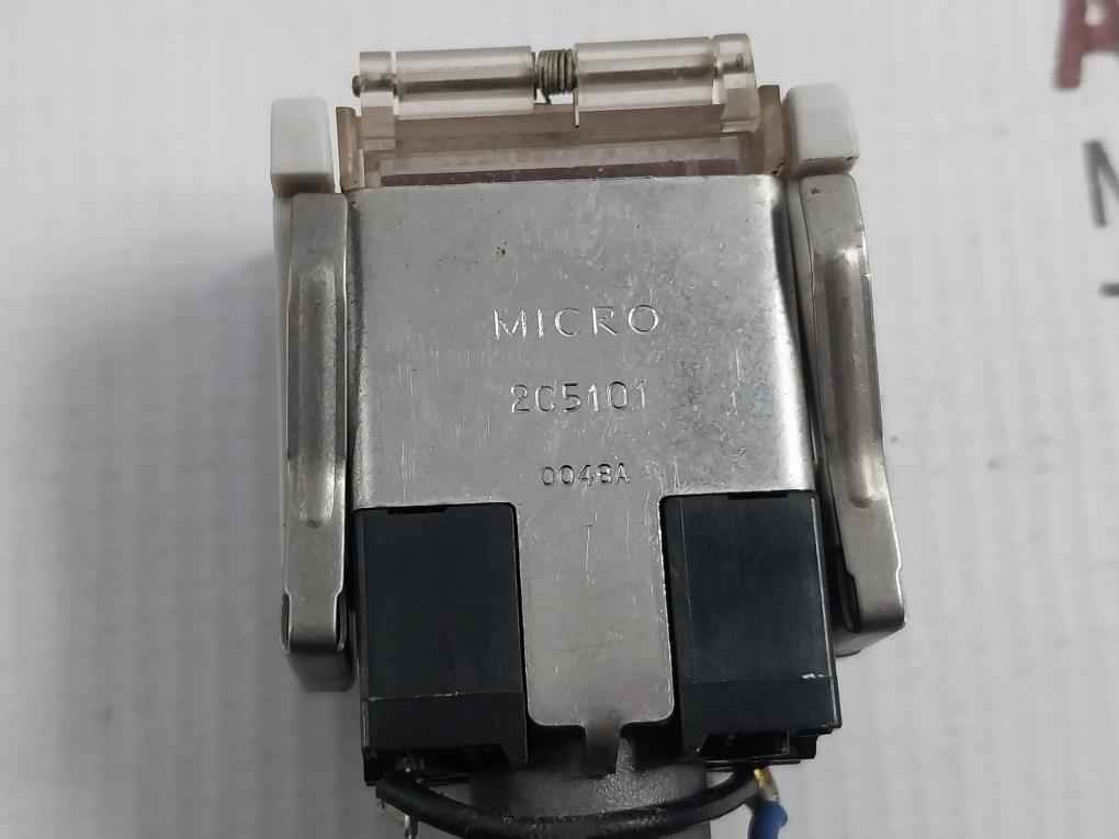 Yamatake Honeywell 2C5101 Micro Switch 2D33L-j,0044A