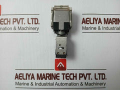 Yamatake Honeywell 2C5101 Pushbutton Micro Switch 2C5101,2D33L-j