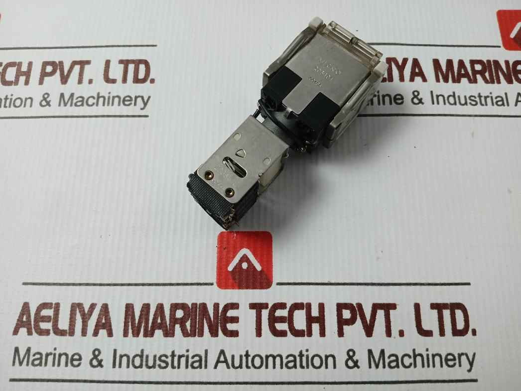 Yamatake Honeywell 2C5101 Pushbutton Micro Switch Indicator Operator 2D33L-j