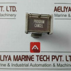 Yamatake Honeywell 2C5101 Pushbutton Micro Switch Indicator Operator 2D33L-j