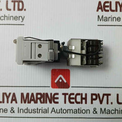 Yamatake Honeywell 2C5101 Pushbutton Micro Switch Indicator Operator 2D33L-j
