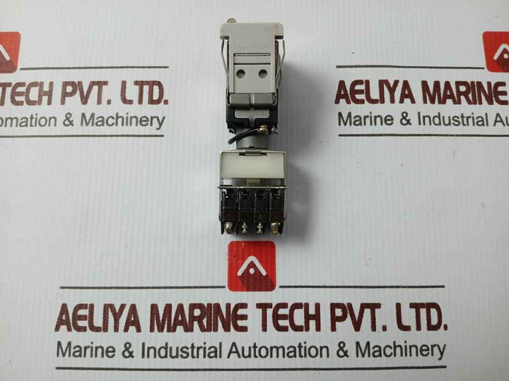 Yamatake Honeywell 2C5101 Pushbutton Micro Switch Indicator Operator 2D33L-j