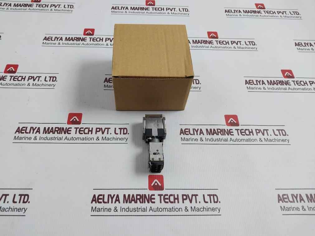Yamatake Honeywell 2C5101 Micro Switch 2D33L-j,0048A