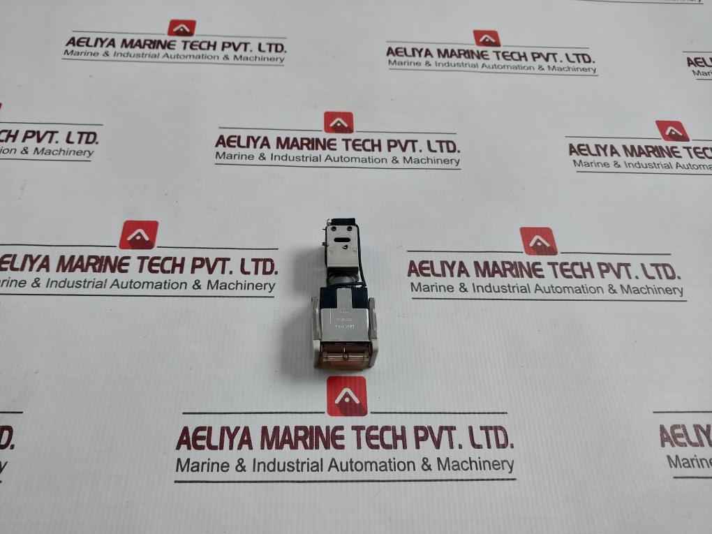 Yamatake Honeywell 2C5101 Micro Switch 2D33L-j,0048A