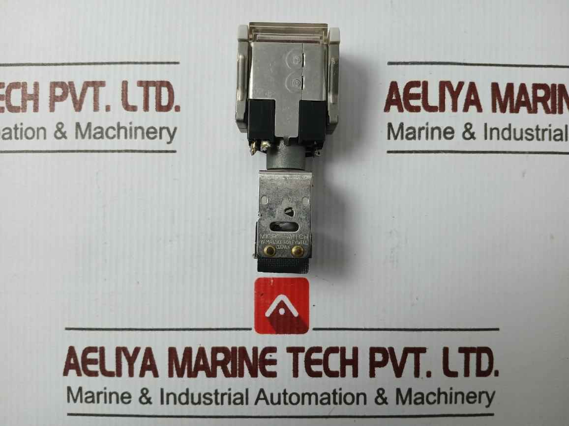 Yamatake Honeywell 2D33L-j Micro Switch 2D33L-j,2C5101,0048A
