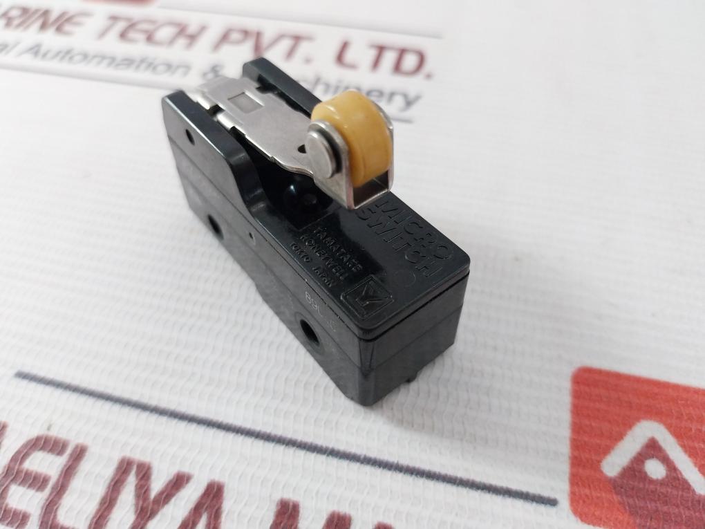 Yamatake Honeywell Bz-2Rw822-j Micro Switch 15A-125 250 Or 480Vac