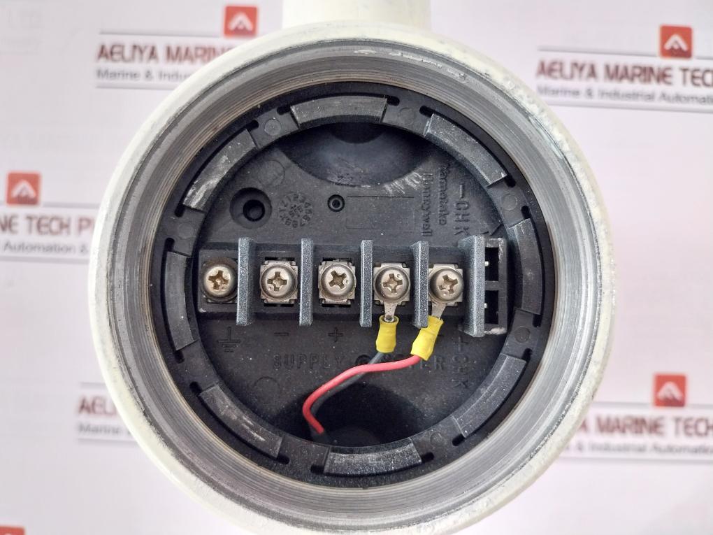 Yamatake Honeywell Dstj3000 Pressure Transmitter 35 Kgf/Cm2 24Vdc 4-20Madc 0-10