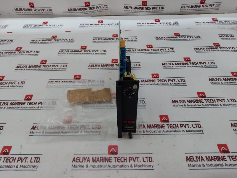 Yamatake Honeywell J-aad00 Deviation Monitor 824072I4 Dc 24V