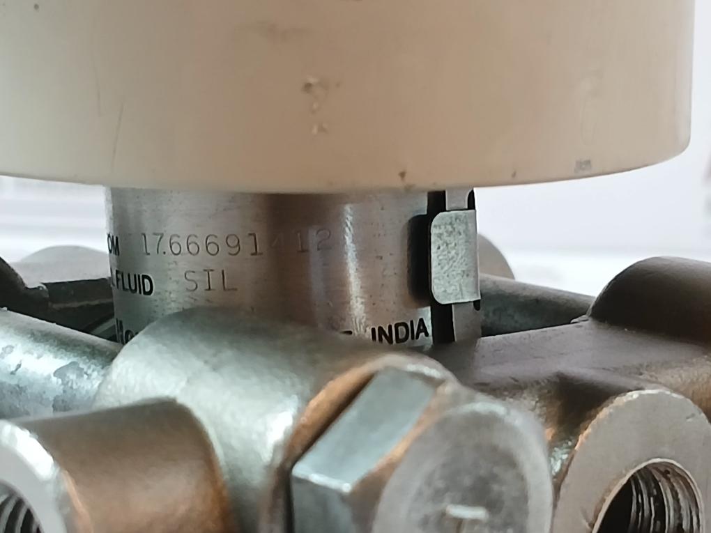 Yamatake Honeywell Std915-a1H-00000-3-e5E9 St3000 Pressure Transmitter 11-42 Vdc