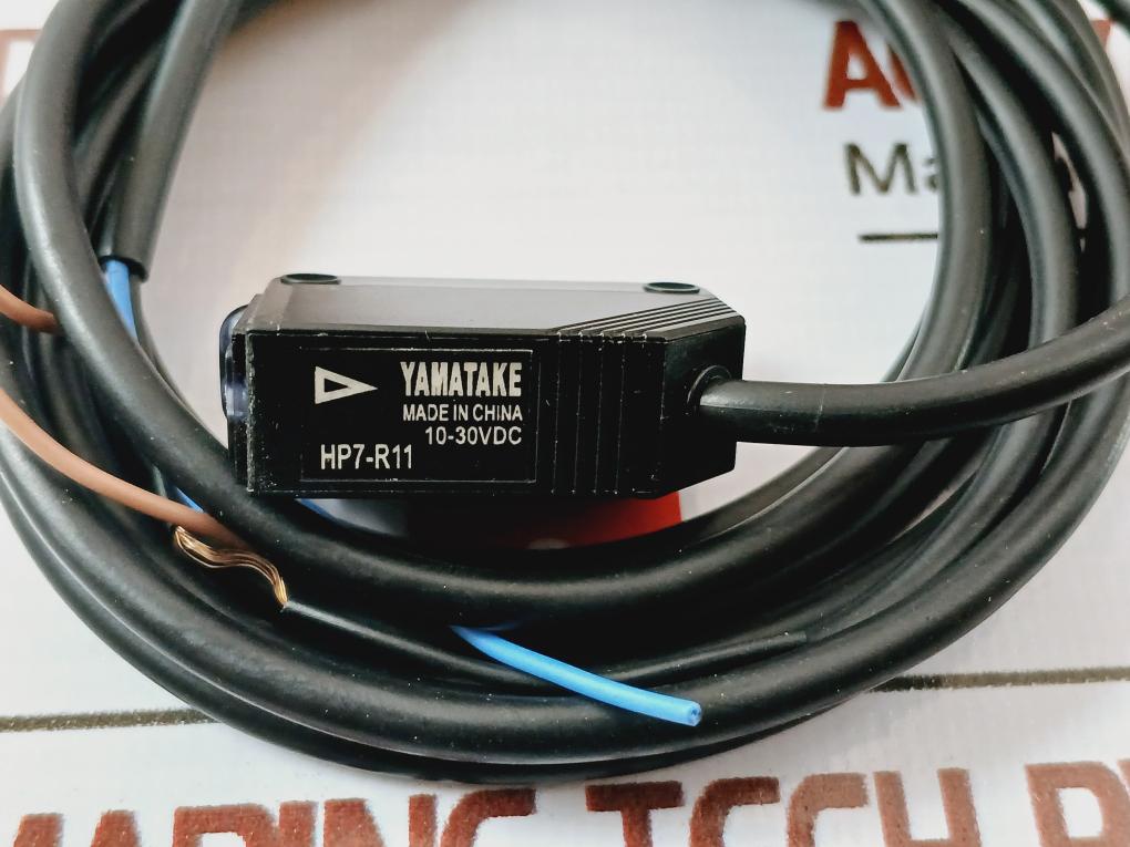 Yamatake Hp7-r11 (Hp7-e11 Hp7-t11) Photoelectric Switch 10-30Vdc Class 2