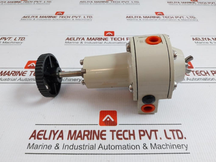 Yamatake Pneumatic Pressure Regulator 140Kpa Part No Kz03-1A