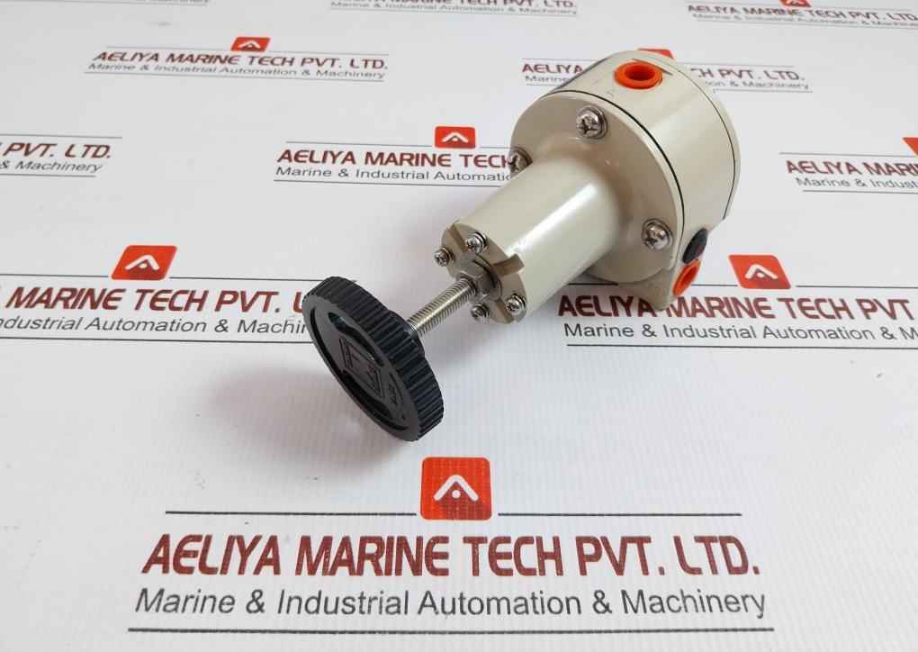 Yamatake Pneumatic Pressure Regulator 140Kpa Part No Kz03-1A