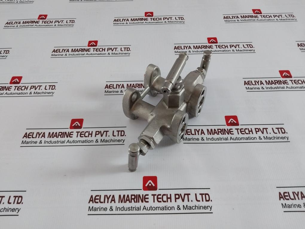 Yamatake Scs14A Three Way Control Valve