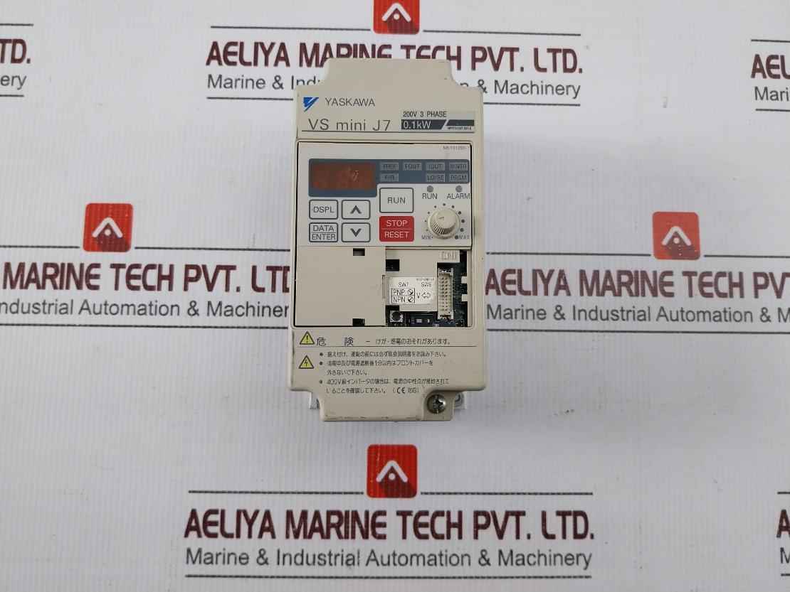 Yaskawa Electric Cimr-j7Aa20P1 3 Phase Vfd Inverter Drive 200-230V 50/60Hz 1.1A